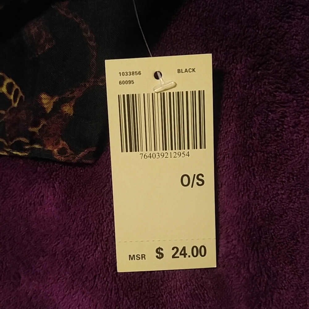 Large Scarf - Picture 2 of 6